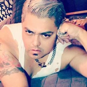 Meet your Posher, Freddie